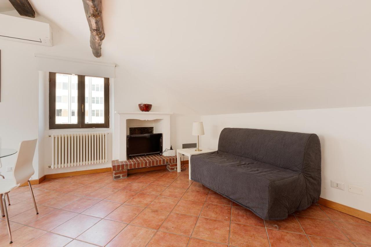 Corso Como Balcony Apartment 米兰 外观 照片