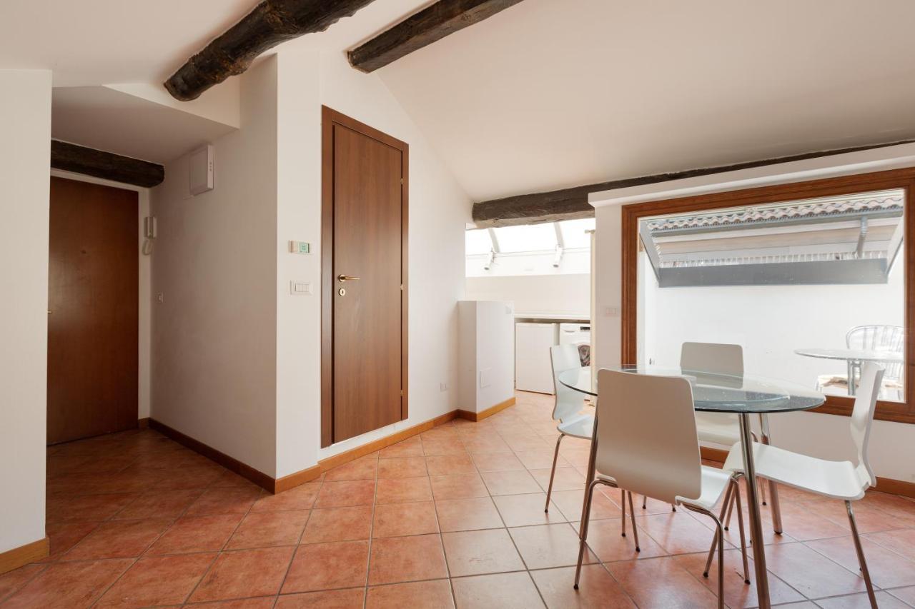 Corso Como Balcony Apartment 米兰 外观 照片
