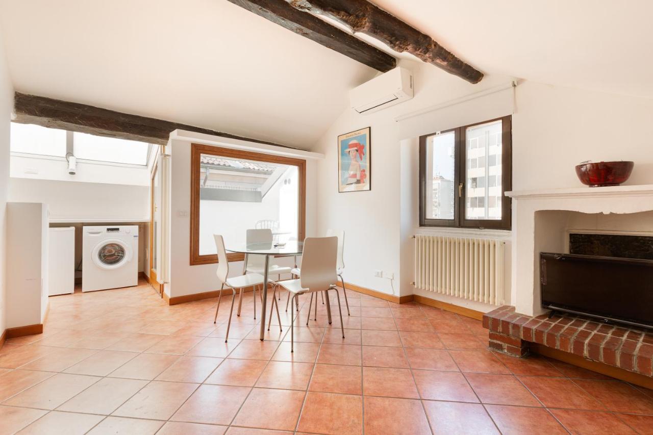 Corso Como Balcony Apartment 米兰 外观 照片